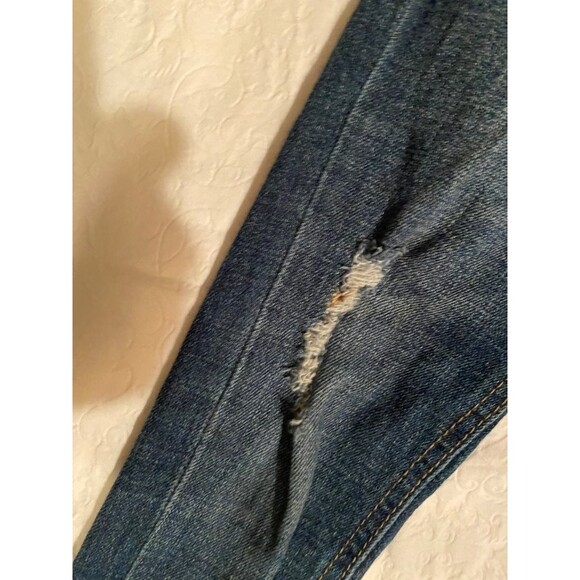 Girls Lucky Brand Distressed with holes Jeans Zoe Skinny 4 / 5 Denim - Picture 5 of 8